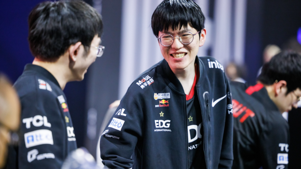 雷火电竞合作-RNG绝杀DRX，Ruler打出惊人五杀2025世界赛3:0（巴黎）的简单介绍