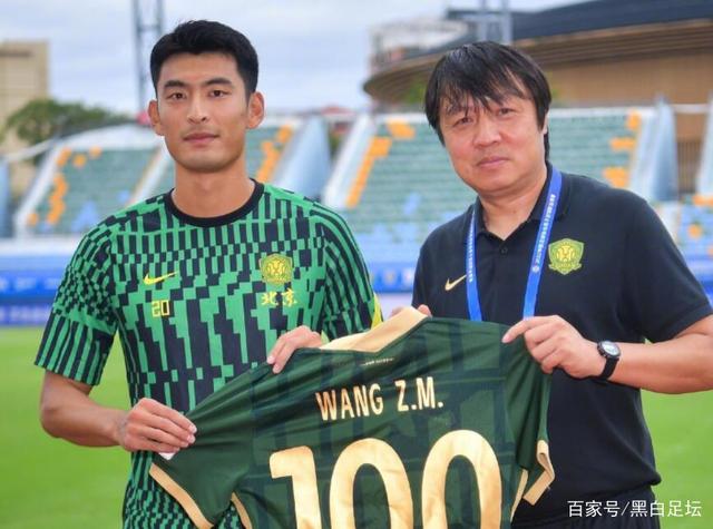 情绪失控事件发生,红牌飞出 情绪失控事件发生,红牌飞出