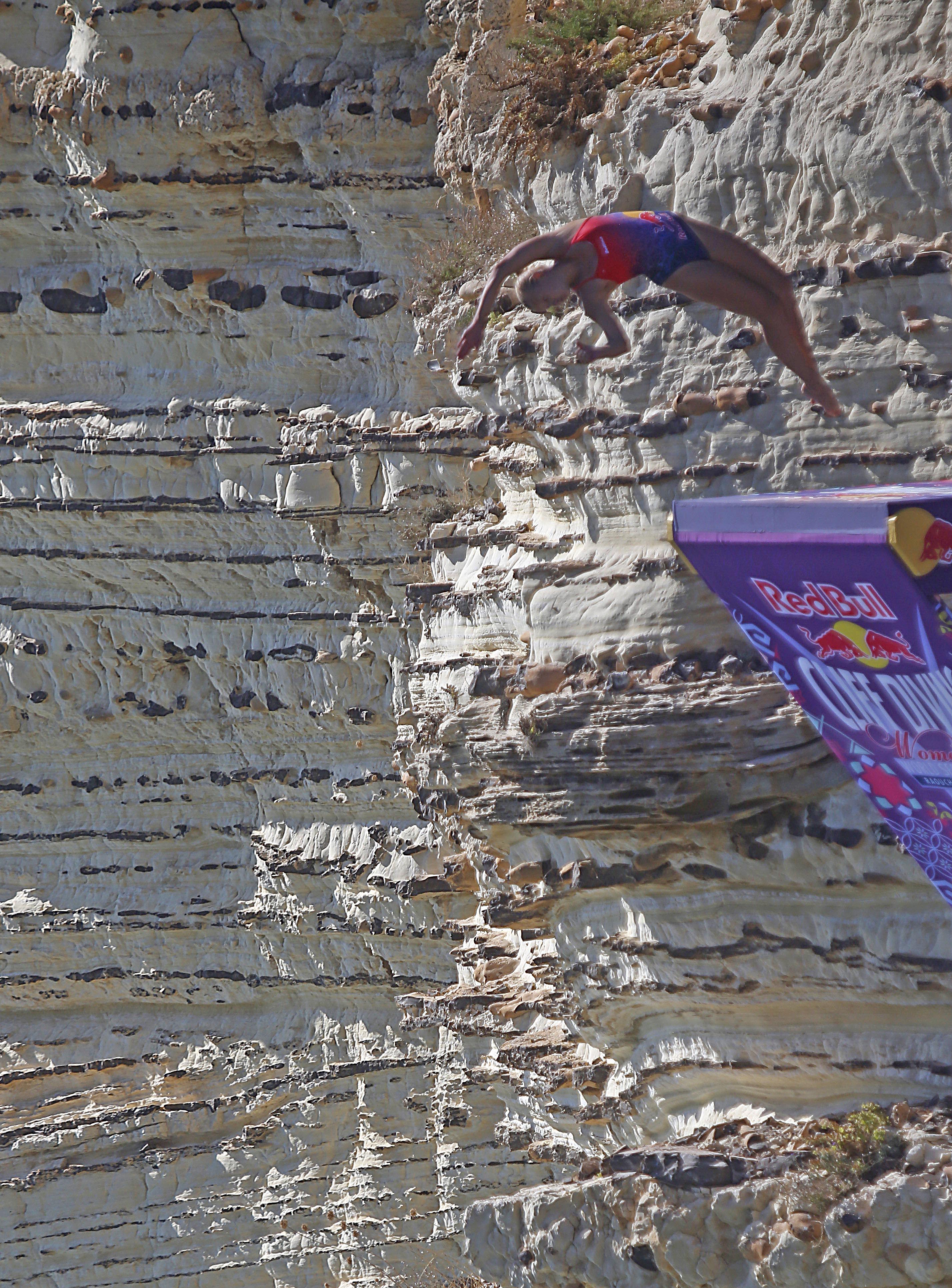 雷火电竞充值-黎巴嫩选手登顶夺冠夺目亮相