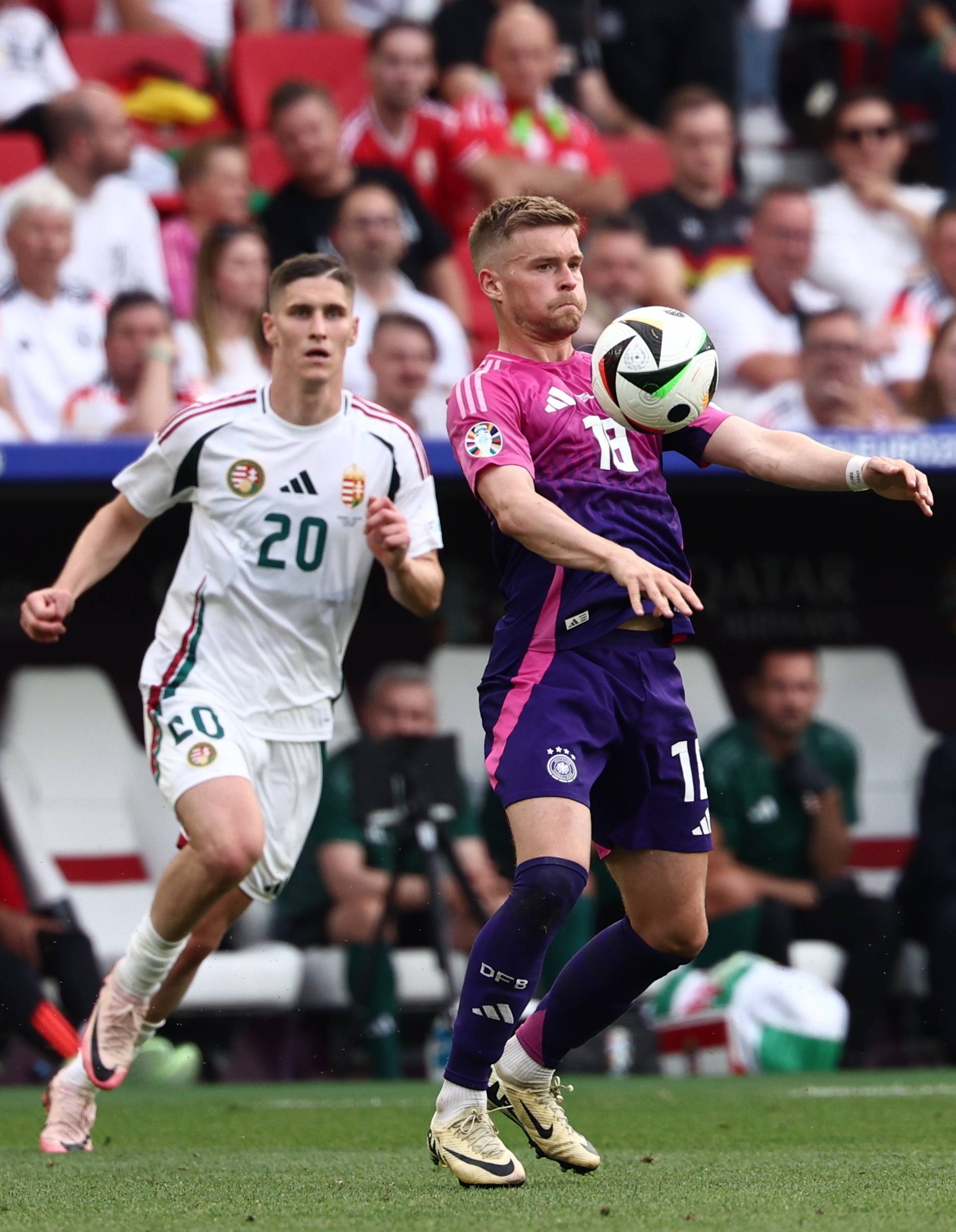 匈牙利队大胜波兰，晋级国际盃半决赛