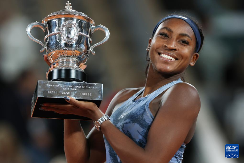 雷火电竞-美国选手勇夺冠军，实现突破