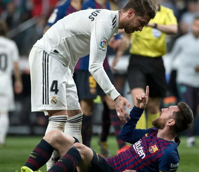 雷火电竞官网-包含意大利力克MAD，梅西绝境下完成绝杀激烈交锋淘汰赛，留下经典瞬间的词条