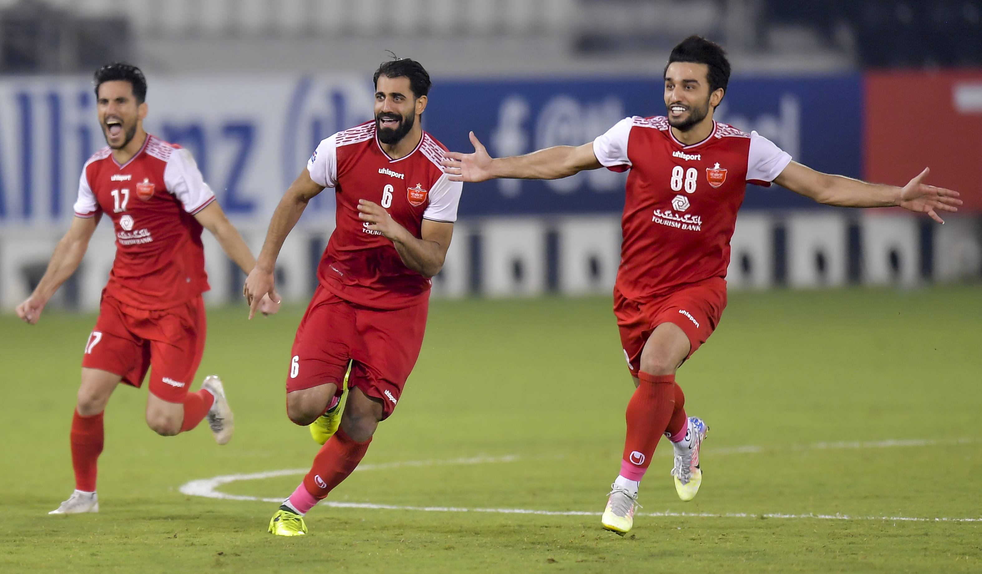 乌兹别克斯坦球队惊艳晋级下一轮 乌兹别克斯坦球队惊艳晋级下一轮