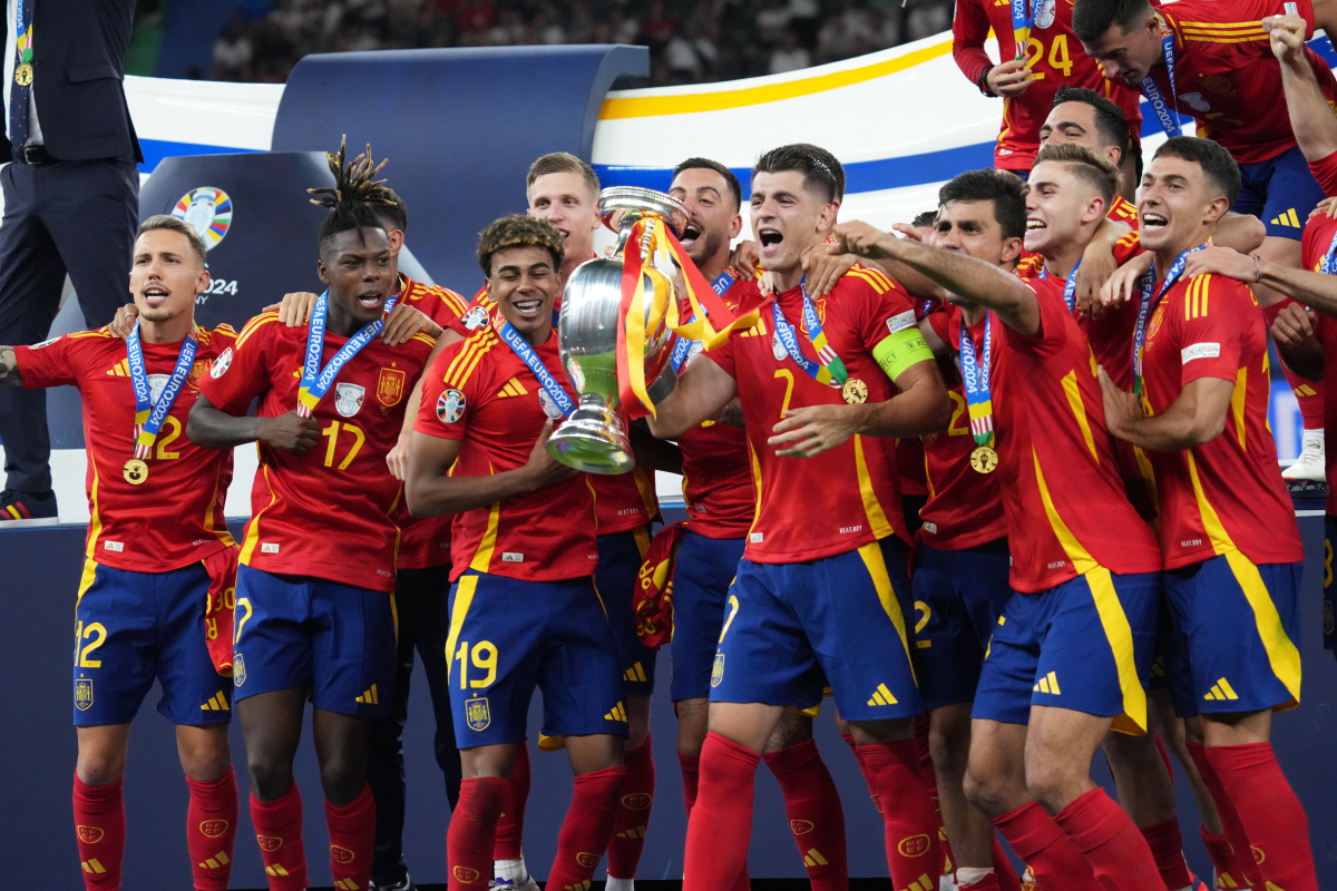 欧洲足球联赛火爆对决强队竞逐最终胜利