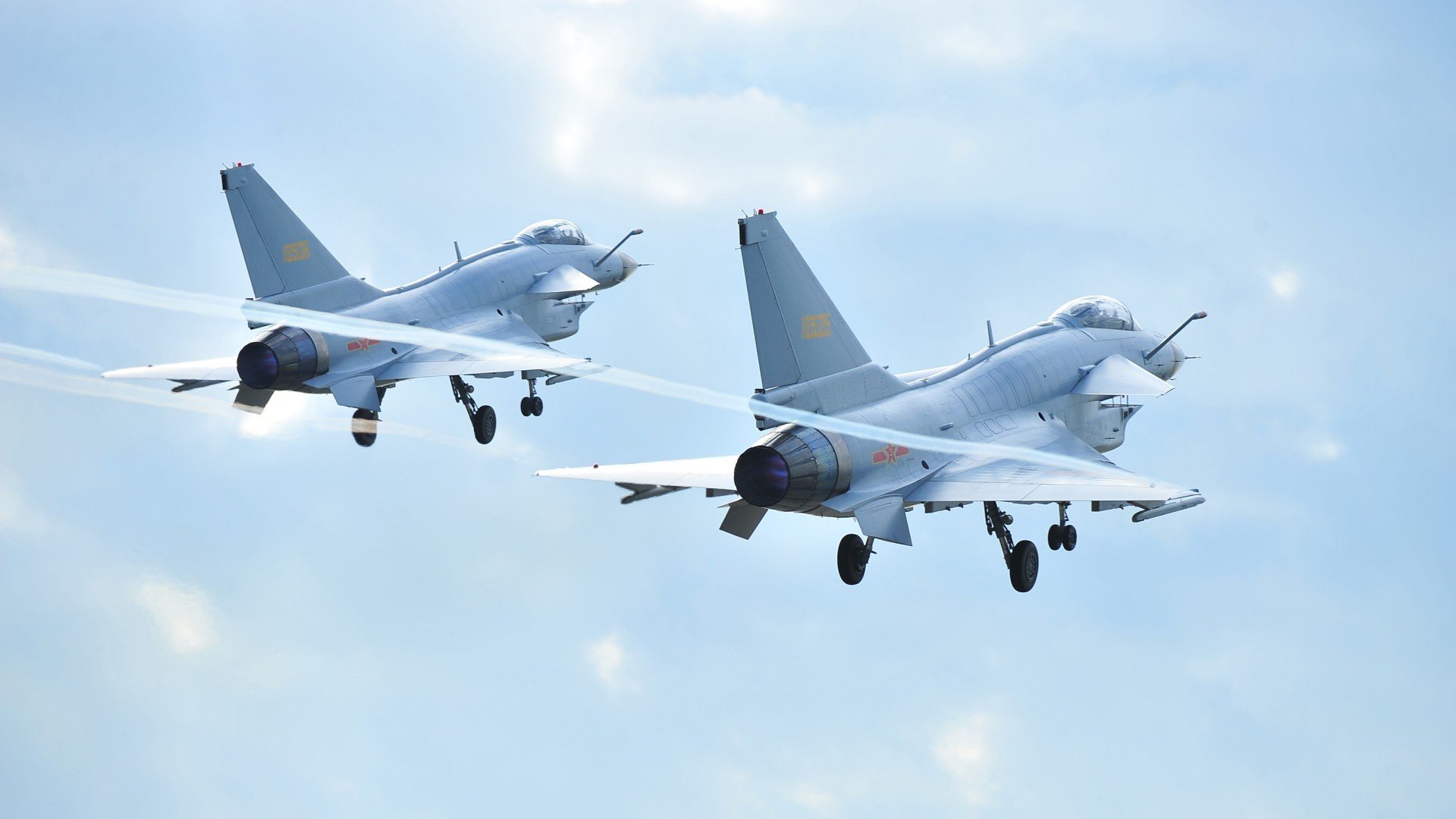 克莱·汤普森，在深圳投出穿越半个地球的三分绝杀光