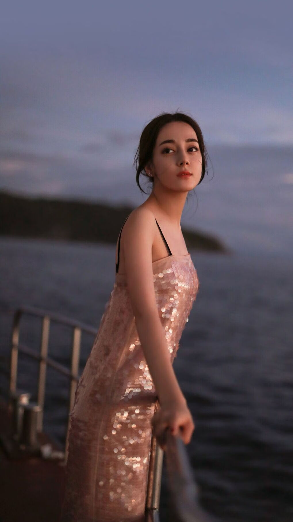 雷火电竞充值-从加克波的孤星闪耀到法国的群星璀璨，体育竞技中个人与团队的永恒辩证