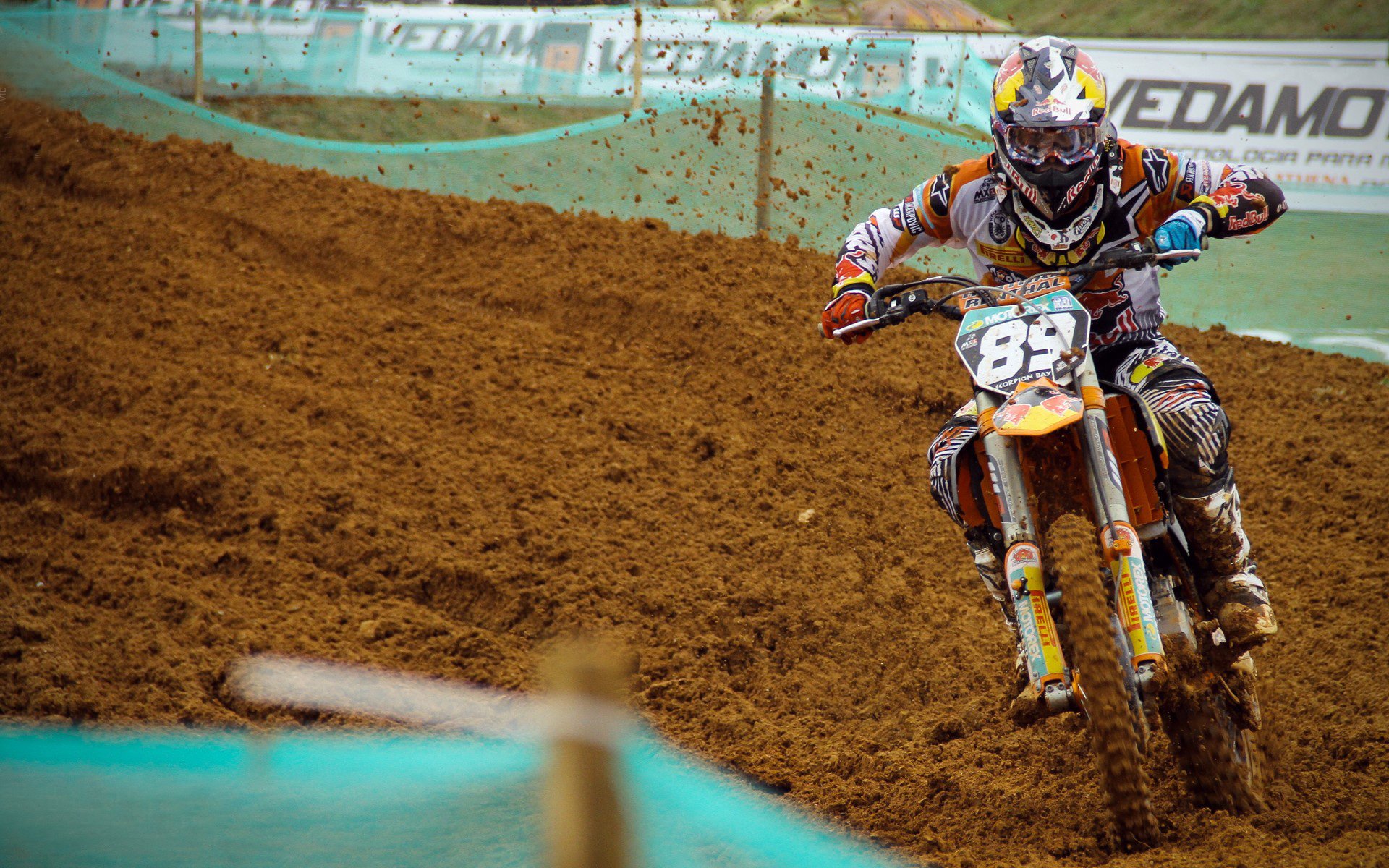 拉梅洛轰42+9献死亡隔扣！骑士铁壁锁东契奇，团队篮球击溃独行侠单核