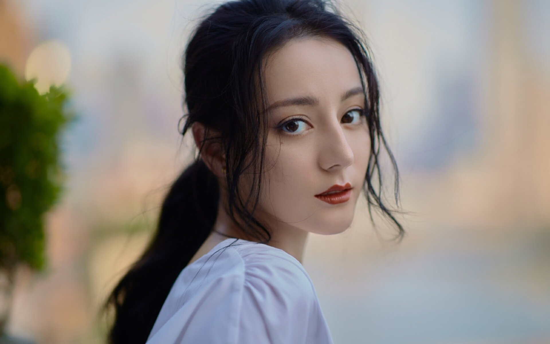 蓝白红与天蓝的宿命对决，2026世界杯F组，智利铁蹄踏碎乌拉圭，卢卡库加冕王座